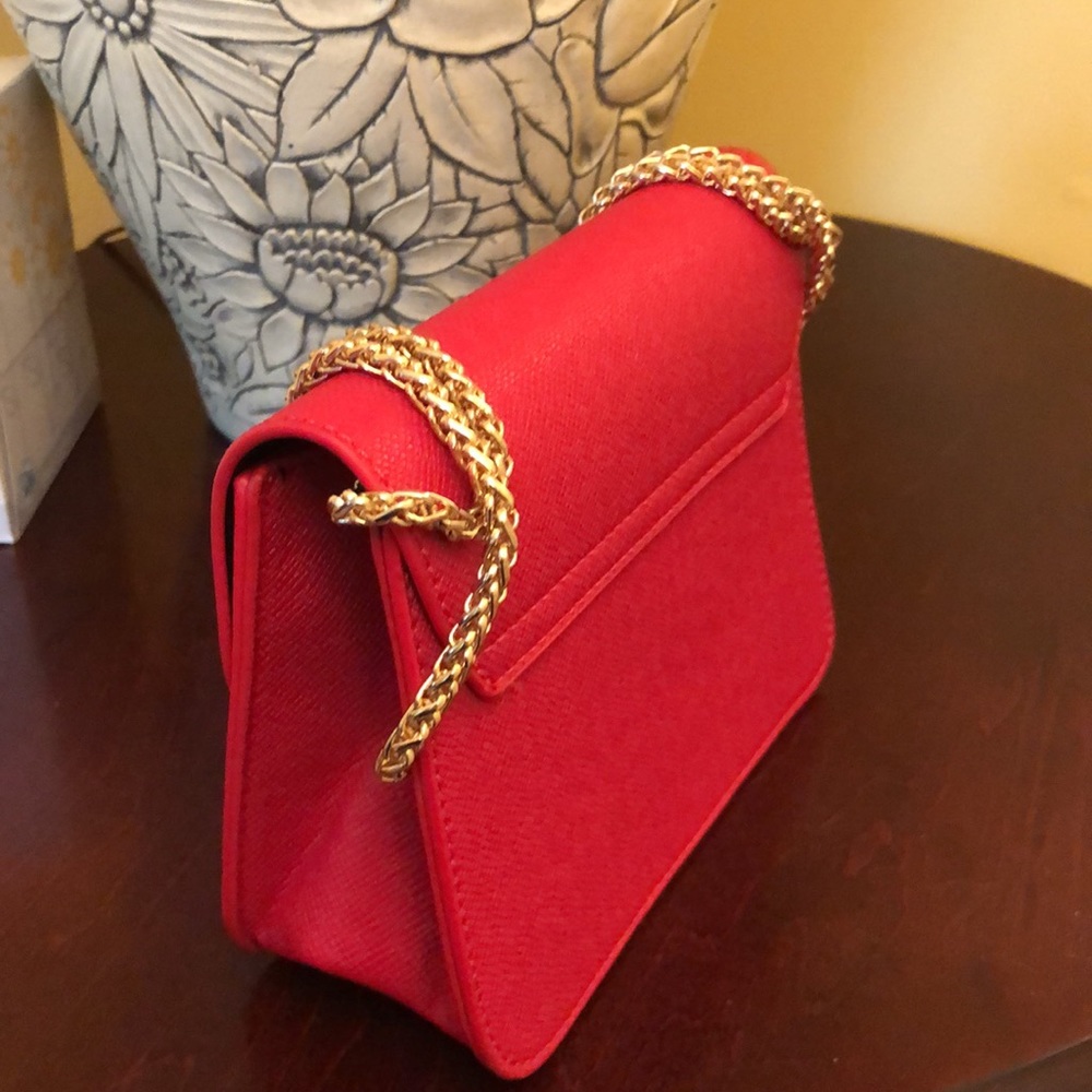 Never Used Red Chain Purse - Picture 2 of 6